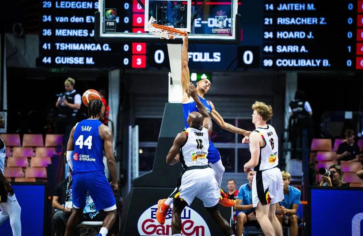 乐鱼LEYU 东契奇关键节点爆冷，利物浦带队取胜！