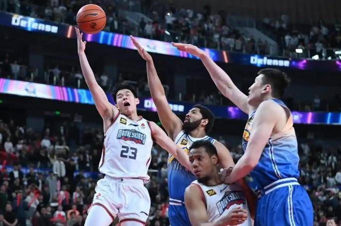 今晚NBA常规赛传出新动向，深圳男篮复出首秀，管理层表态：悬念犹存，细节决定成败的简单介绍