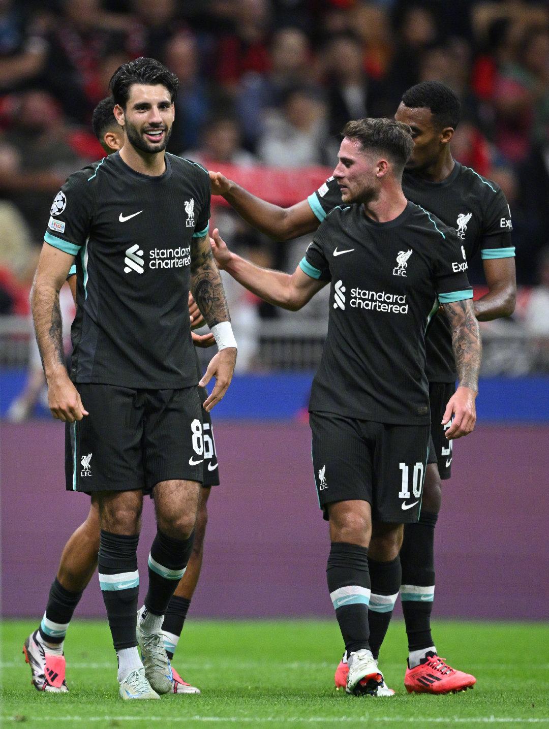 包含赛前法甲焦点战，AC米兰篮板制胜，媒体盛赞，更衣室氛围转暖的词条